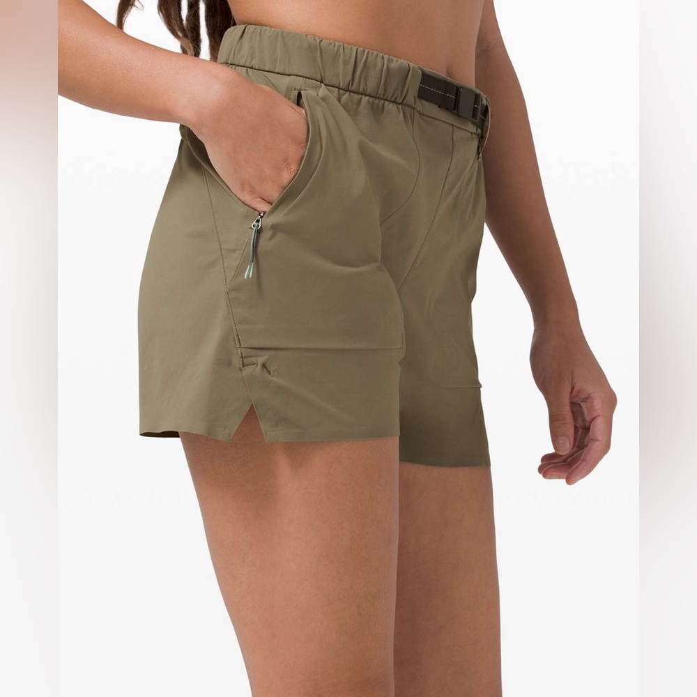 Lululemon Kosaten Short *lululemon lab
Light Military Size 4